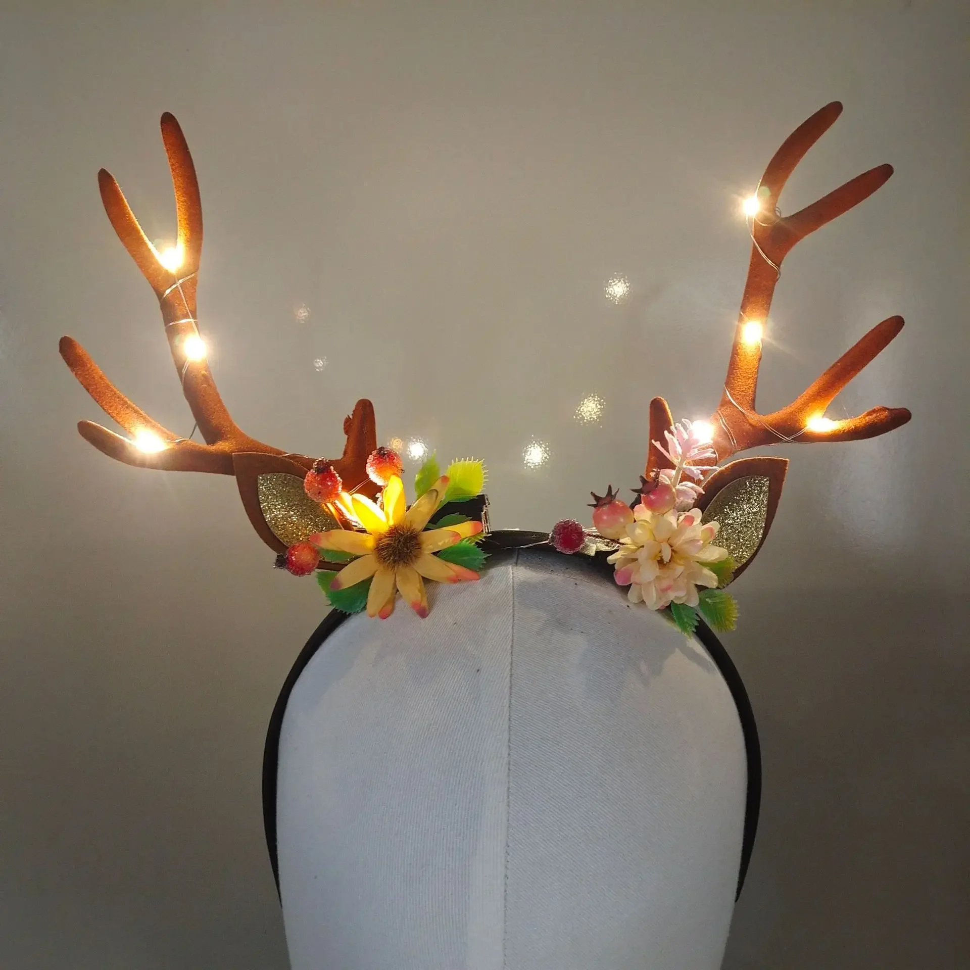 Women Girls Light Up Glowing R - Reindeer Antlers Headband recension och pris